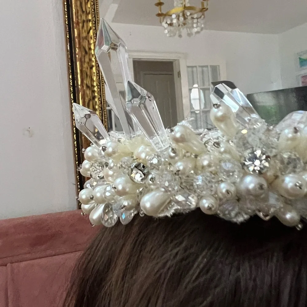 Crown / Princess/ Bride / Pearls and crystal crown 👑Brand New - Picture 11 of 15